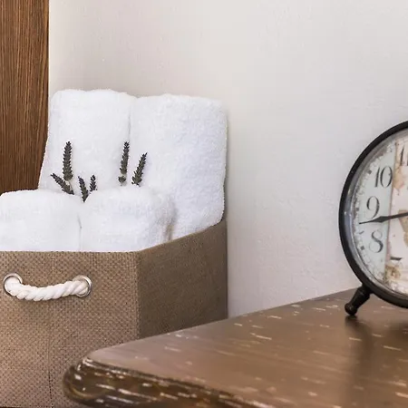 Akrogiali 아파트호텔