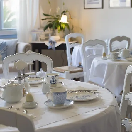 Lejlighedshotel Akrogiali 3*