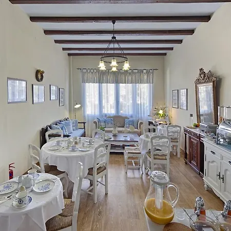 Akrogiali Lejlighedshotel