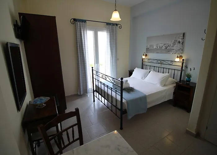Akrogiali 3* Posidhonia (Syros)