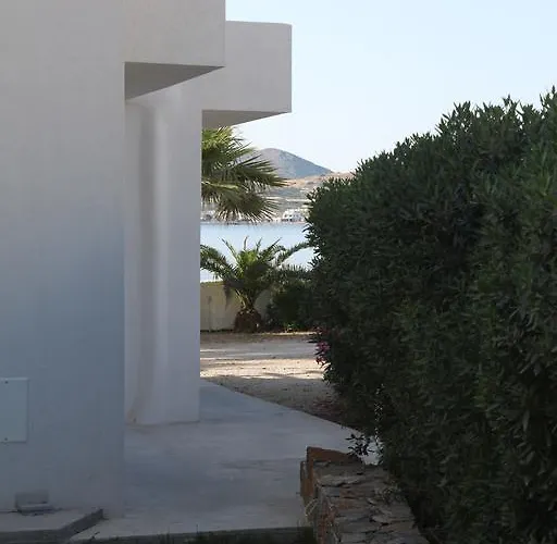 Akrogiali Апарт-отель Posidhonia (Syros)