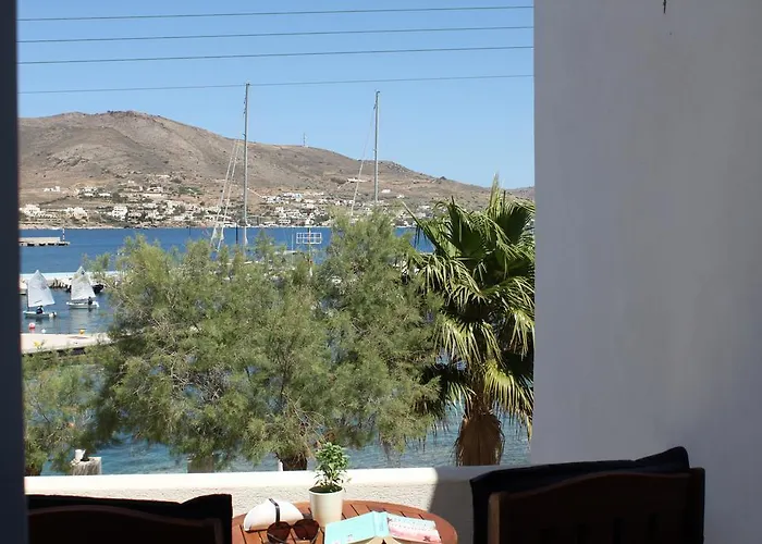 Akrogiali 3* Posidhonia (Syros)