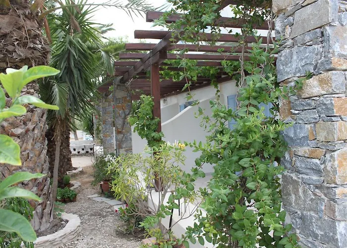 Akrogiali Апарт-отель Posidhonia (Syros)