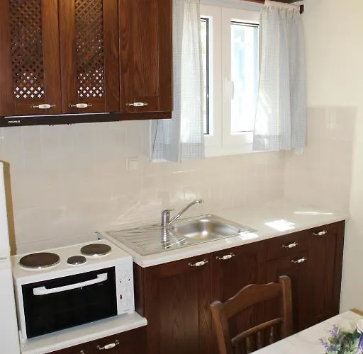 Akrogiali Апарт-отель Posidhonia (Syros)