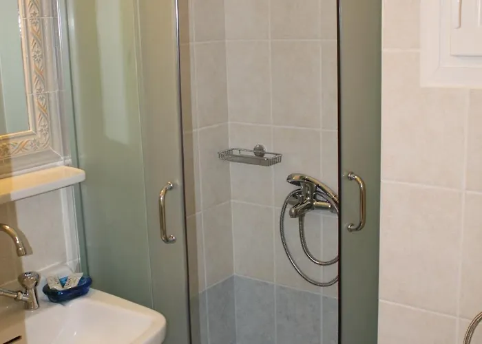 Akrogiali Posidhonia (Syros)